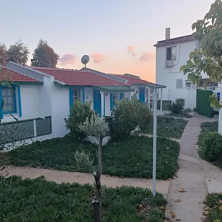 リゾート Teos Ormanci Tatil Koyu セェフェリヒサール