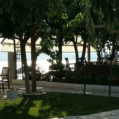 Teos Ormanci Tatil Koyu 3*