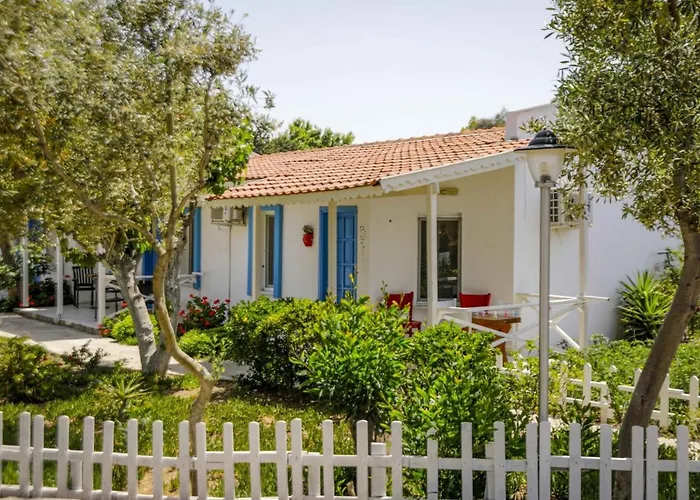 Teos Ormanci Tatil Koyu Seferihisar