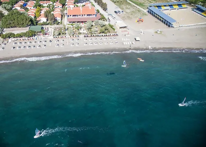 Teos Ormanci Tatil Koyu 3* Seferihisar