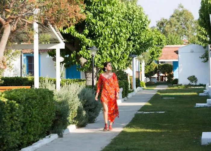 Resort Teos Ormanci Tatil Koyu 3*