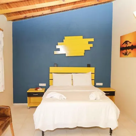 Teos Ormanci Tatil Koyu 3*