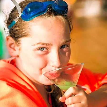 Teos Ormanci Tatil Koyu منتجع سفيريهيسار