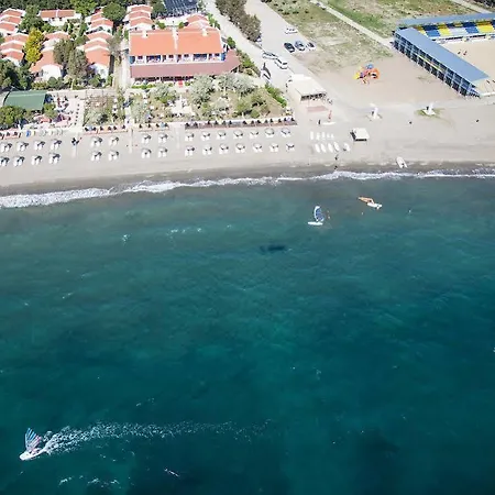 Teos Ormanci Tatil Koyu 3* Сеферихисар