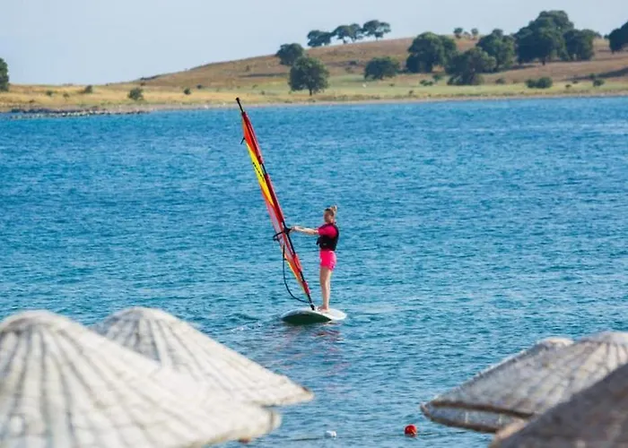 Teos Ormanci Tatil Koyu 3*