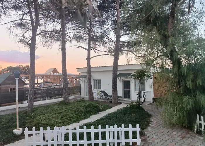 Teos Ormanci Tatil Koyu Seferihisar